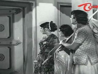 Rajababu & His Lover Hilarious Comedy Scene With Aunty
