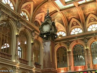 El Ibex abre con una alza del 0,87%, con bancos en 'verde'