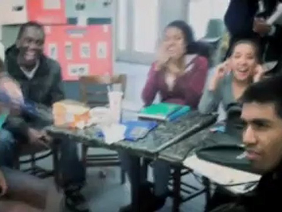 Ultra Gum by Richard Sanders (DVD) - Magic Trick