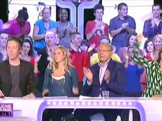 D8: Générique de Touche pas à mon poste (2012)