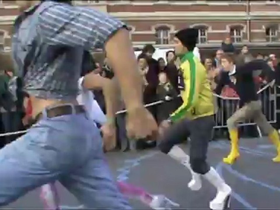 Glam Run Maisons de Mode 2012, la course à Talons Aiguilles pour filles et garçons de Lille