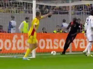 L'Olanda di Van der Vaart travolge la Romania