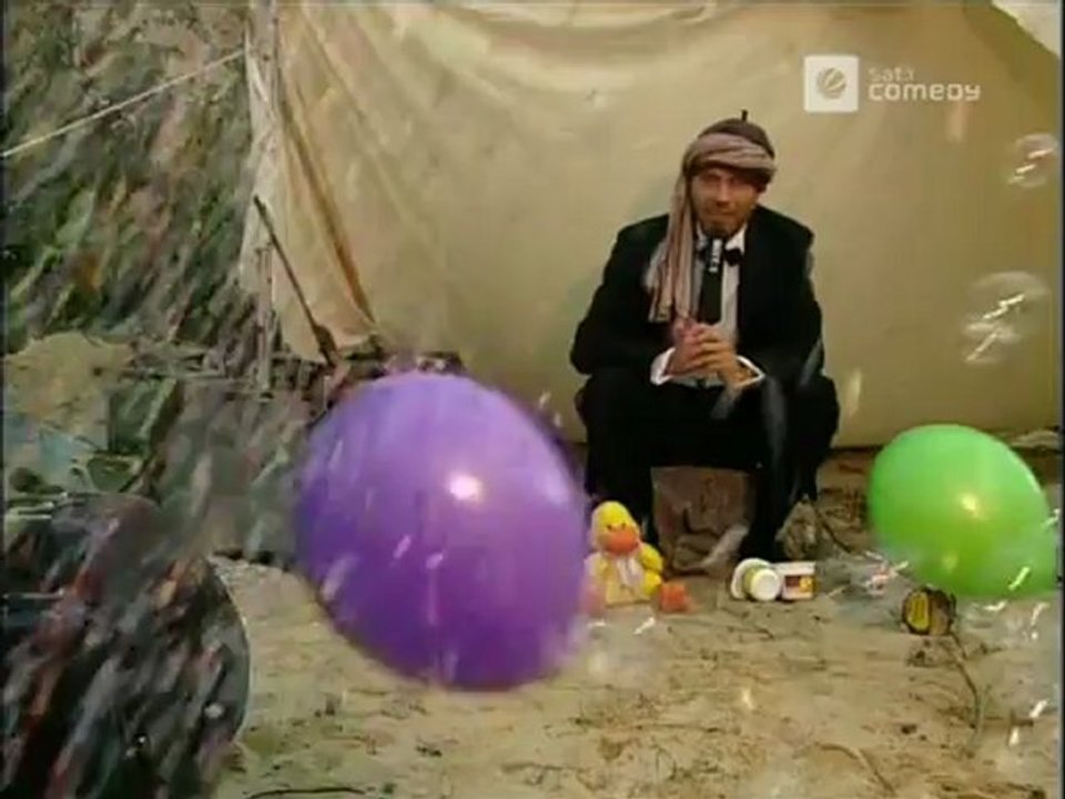 Die Harald Schmidt Show - 0981 - 2001-10-09 - Elke Heidenreich, Kai Edel in Afghanistan