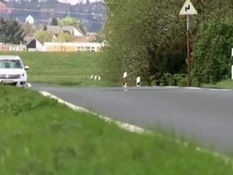 VW Tiguan vs. Suzuki Grand Vitara | Drive it!