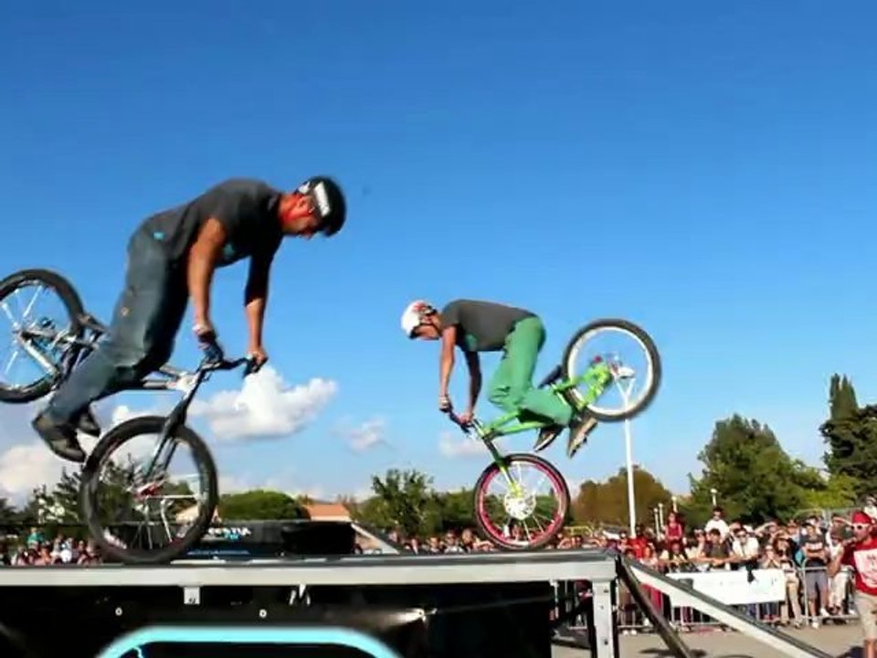 Freestyl'air Roc d'Azur 2012. Show vtt trial démonstration vtt freestyle