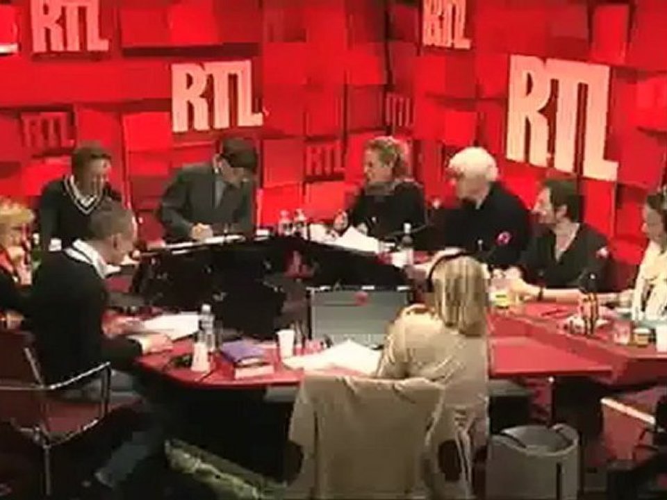 Eric Dussart : La chronique télé du 17/10/2012 dans A La Bonne Heure