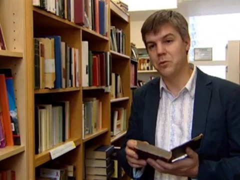 Joya hechas de páginas de libros | Euromaxx