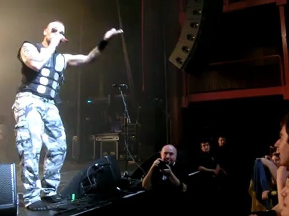 Sabaton @ AB 15-10-2012: Joakim talks to the fans!