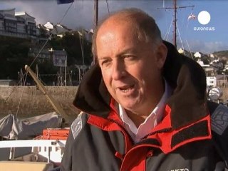 Hamile kadın heykeli kasabayı ikiye böldü