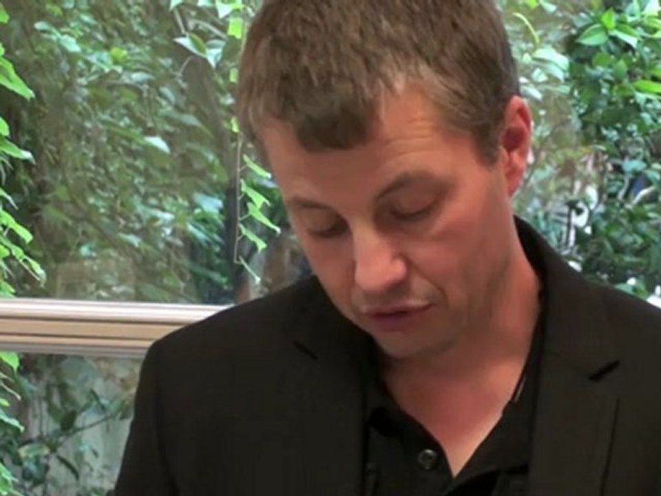 A COMME ASSOCIATION 8 : Un extrait lu par Erik L'Homme (2)