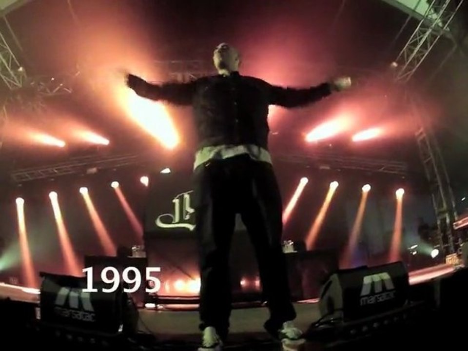 Entrée sur scène de 1995 28/09/2012 Marsatac - Marseille (Docks des Suds)