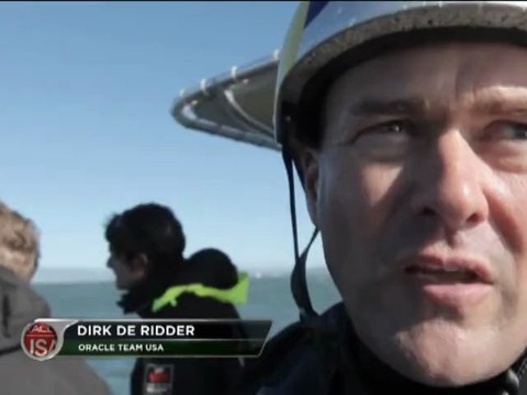 Vela - El equipo Oracle sufre un accidente en San Francisco