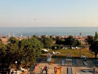 Beach (Timelapse) - Free HD stock footage