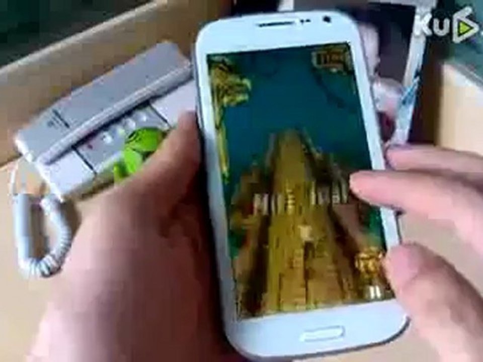 First Look Galaxy S3 clone bluebo 9300 dual core mtk6577 CPU kick-off
