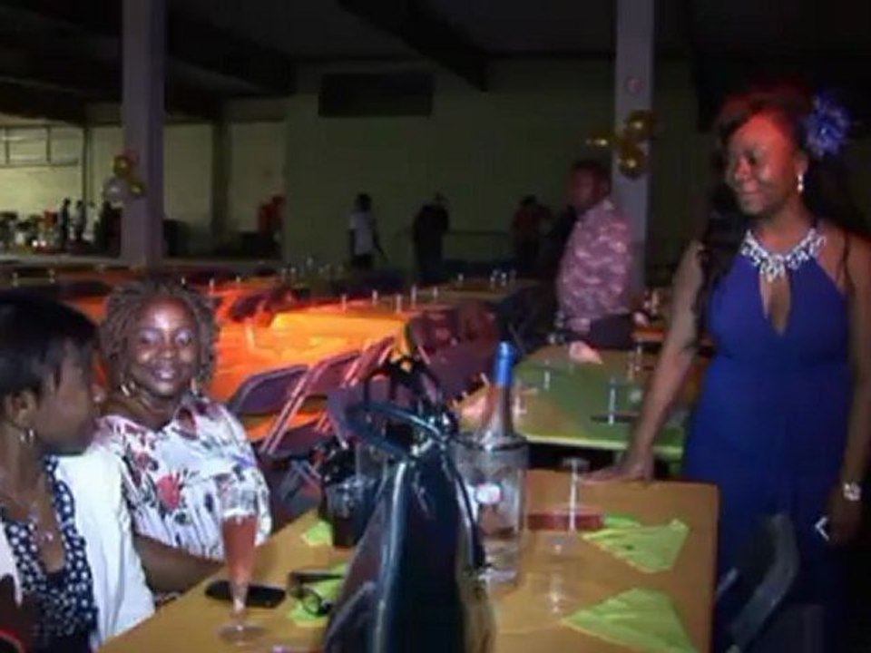 Ledoux paradis "Climatiseur de mon Coeur" - "Famla Ragot" (Télé Solidarité)