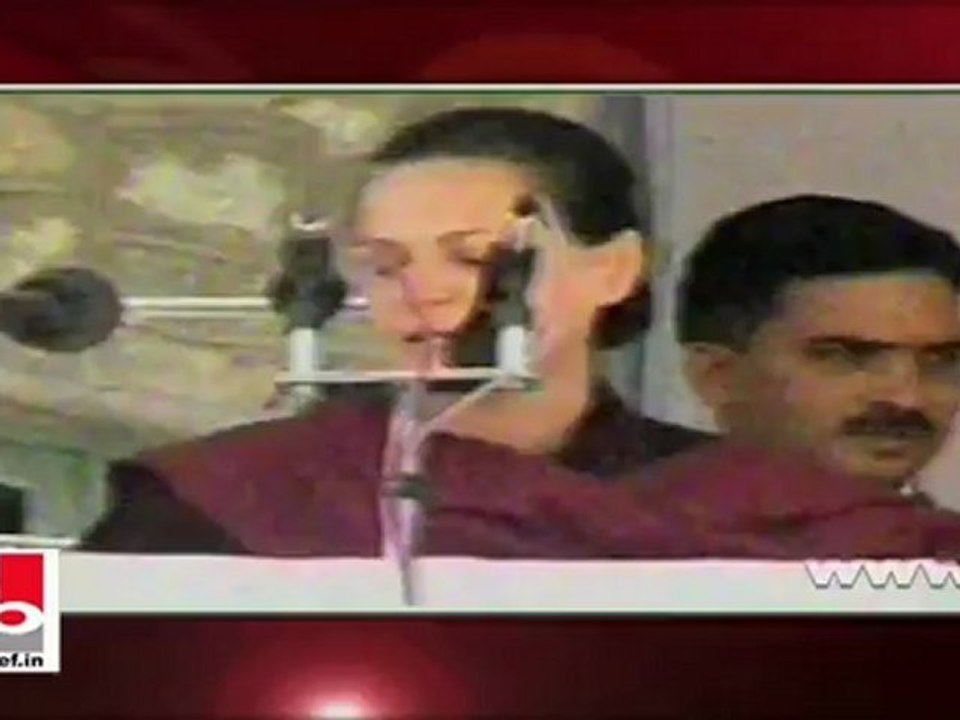 Sonia Gandhi in Kashmir recalls Rajiv Gandhi’s contribution