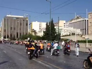 Μηχανοκίνητη πορεία στη Βουλή