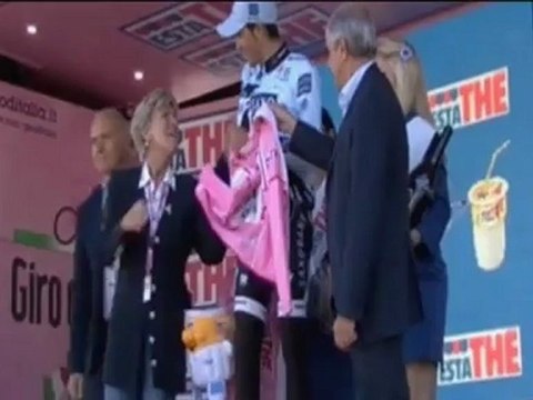 Armstrong, guerra verbale fra Gran Bretagna e Spagna