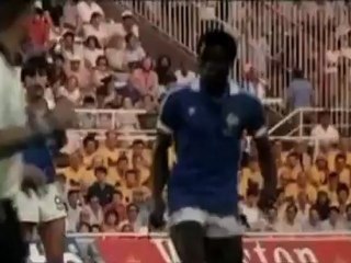 Des Noirs dans les Bleus