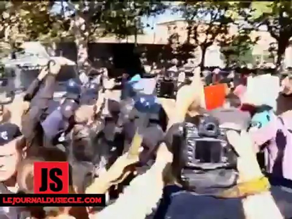 Italie  Violences à Milan entre forces anti-émeutes et étudiants anti-austérité  5 Oct.2012