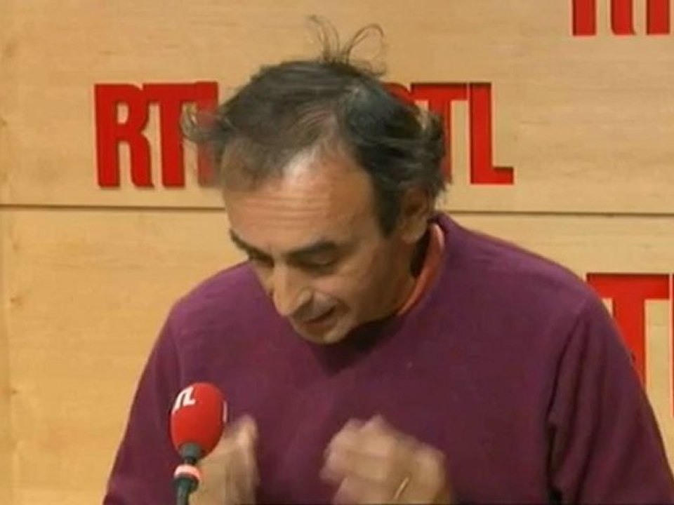 "La Chronique d'Eric Zemmour" : Hollande et l'Algérie