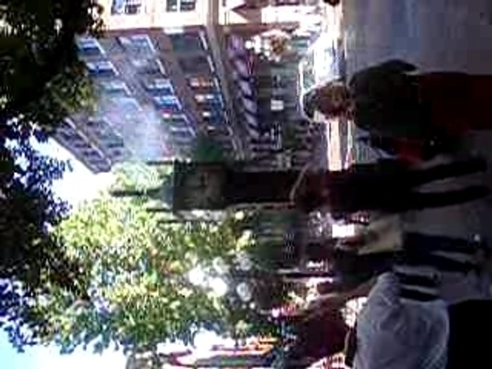 24-09- Downtown-Steam clock