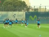 Deportes / Fútbol; Barça, Iniesta quita hierro a las polémicas con Pepe