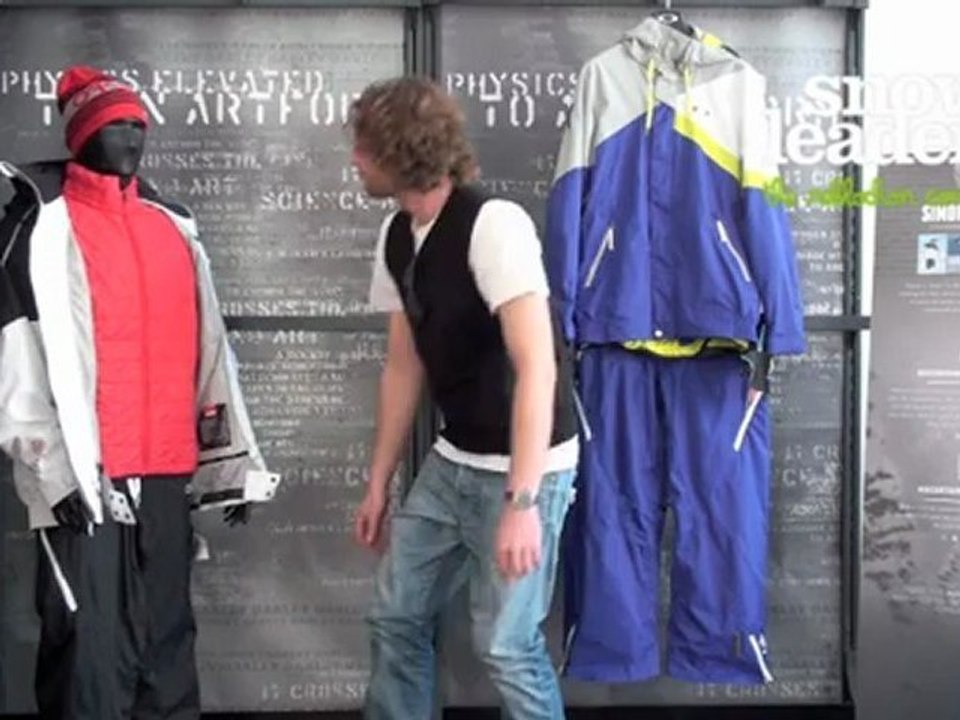 Snowleader vous présente l'ensemble Oakley Ascertain