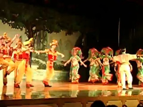 IMGP1458 Chine, spectacle des minorités ethniques à Guilin