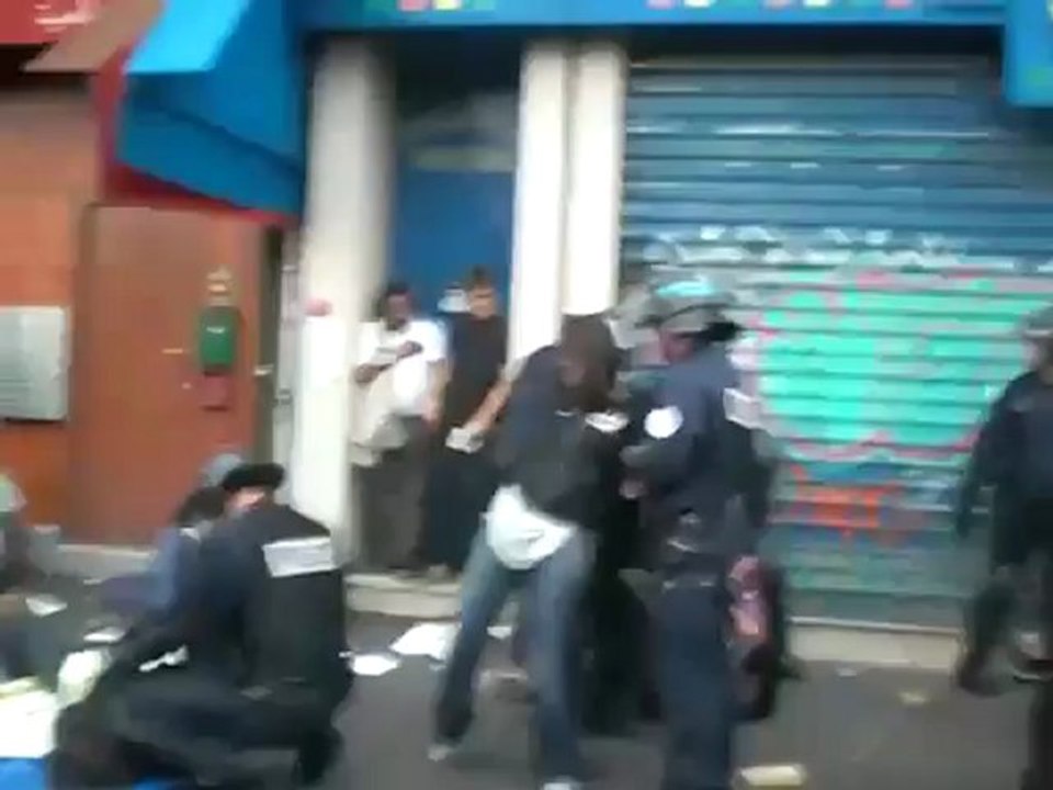 Car guere il y a...  par http://www.lesyeuxdanslemonde.org