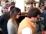 Media Mobbed Newly Married Saif Kareena At Airport !