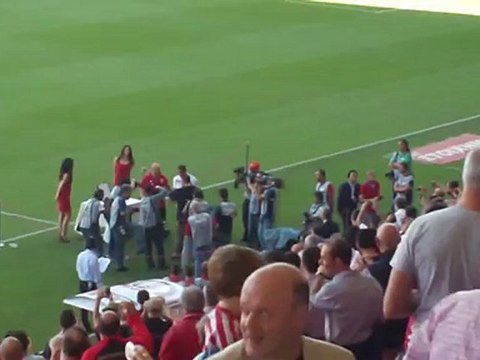 Αποθέωση Ζιοβάνι στο Γεώργιος Καραϊσκάκης