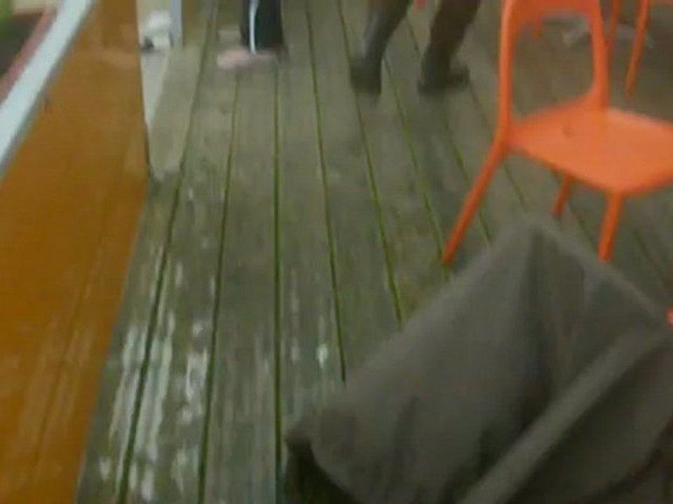 Douche gratuite sur l'île de Sein