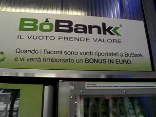 video compattatore ecologico per imballi prodotti cosmetici e detersivi