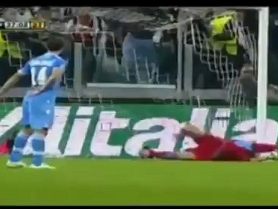 Bandar Bola Online-Cuplikan Gol Juventus VS Napoli 2-0 2012|www.Betme88.com