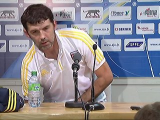 Conférence de presse AJ Auxerre - RC Lens : Jean-Guy  WALLEMME (AJA) - Jean-Louis GARCIA (RCL) - saison 2012/2013