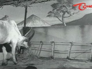 Rajababu Hilarious Dialogues With Cow - Telugu Comedy