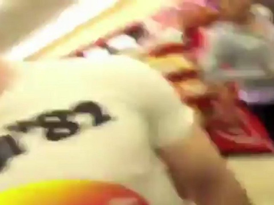 Mouthy drunk girl beat up in store