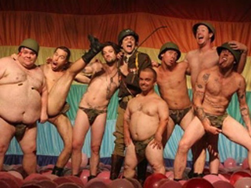 Jackass online watch www.hdmoviespool.com