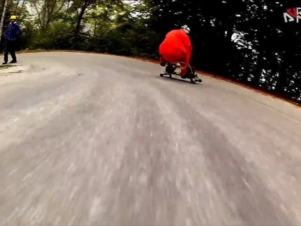 Down The Road - Skate video - Cool Shoe Tricks & Chicks