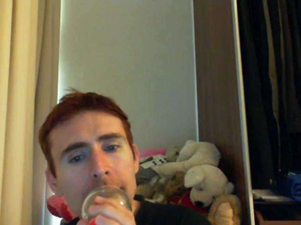 Wiwi égratigne "ma tourterelle s'est envolée" d'Hugues Aufray