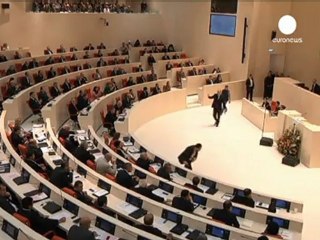 Géorgie : Saakashvili inaugure un Parlement où il...