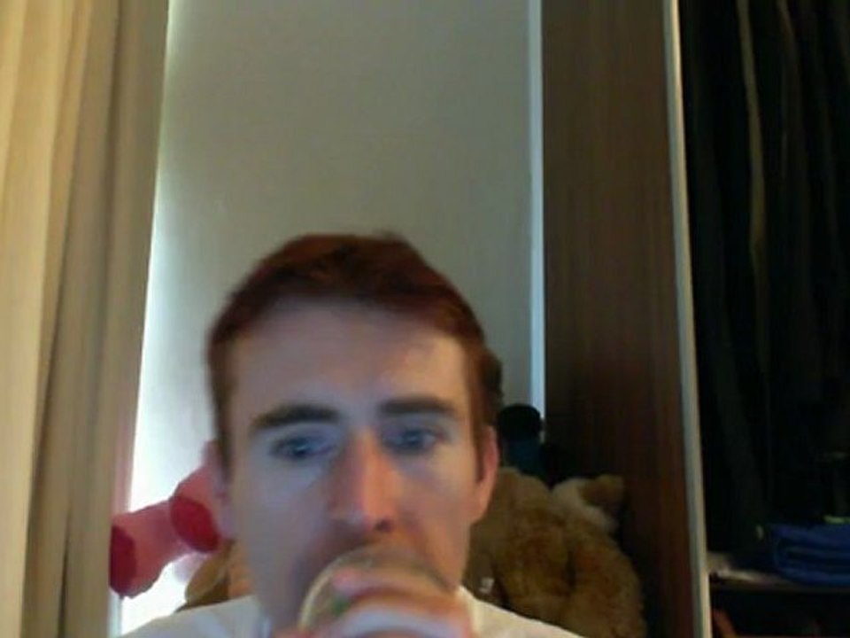 Wiwi égratigne "something good can work" de Two Door Cinema Club