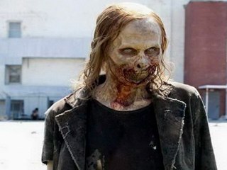 The Walking Dead Season 2 Episode 1 - What Lies Ahead