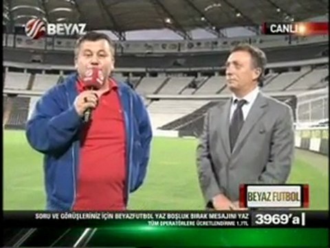 Tuvaletini yapmış cinsel organını göstermiş!