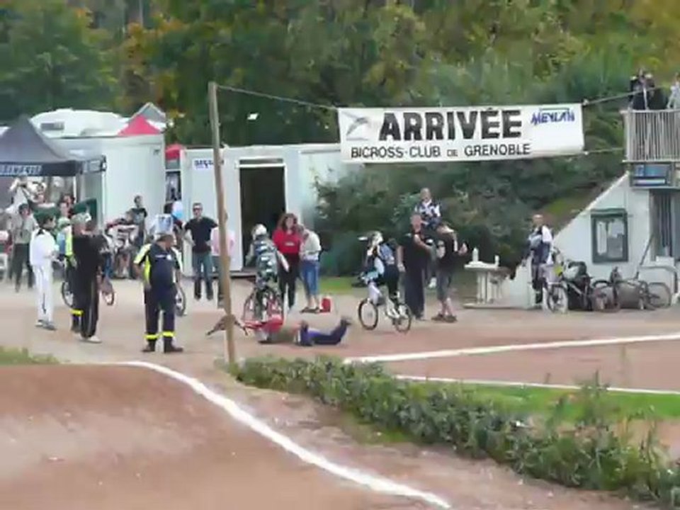 coupe des lacs 2012 finale C Ecoliers Téo Griot et Martin Schmitt bunny hop club