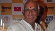 Yash Chopra Passes Away : Bollywood mourns the death of an Iconic Filmmaker