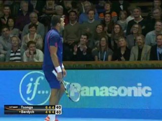Stockholm - Tsonga laisser filer le titre