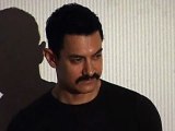 Aamir Khan's Reaction To SRK Being The First Choice For 'Talaash' - Bollywood Gossip [HD]