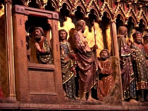 Sightseeing in Paris and beautiful french music